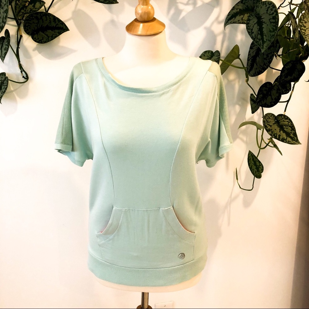 Sports Active Shirt Top Short Sleeve Size Medium